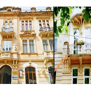 Apartment Family In Center With Balcony, Lviv